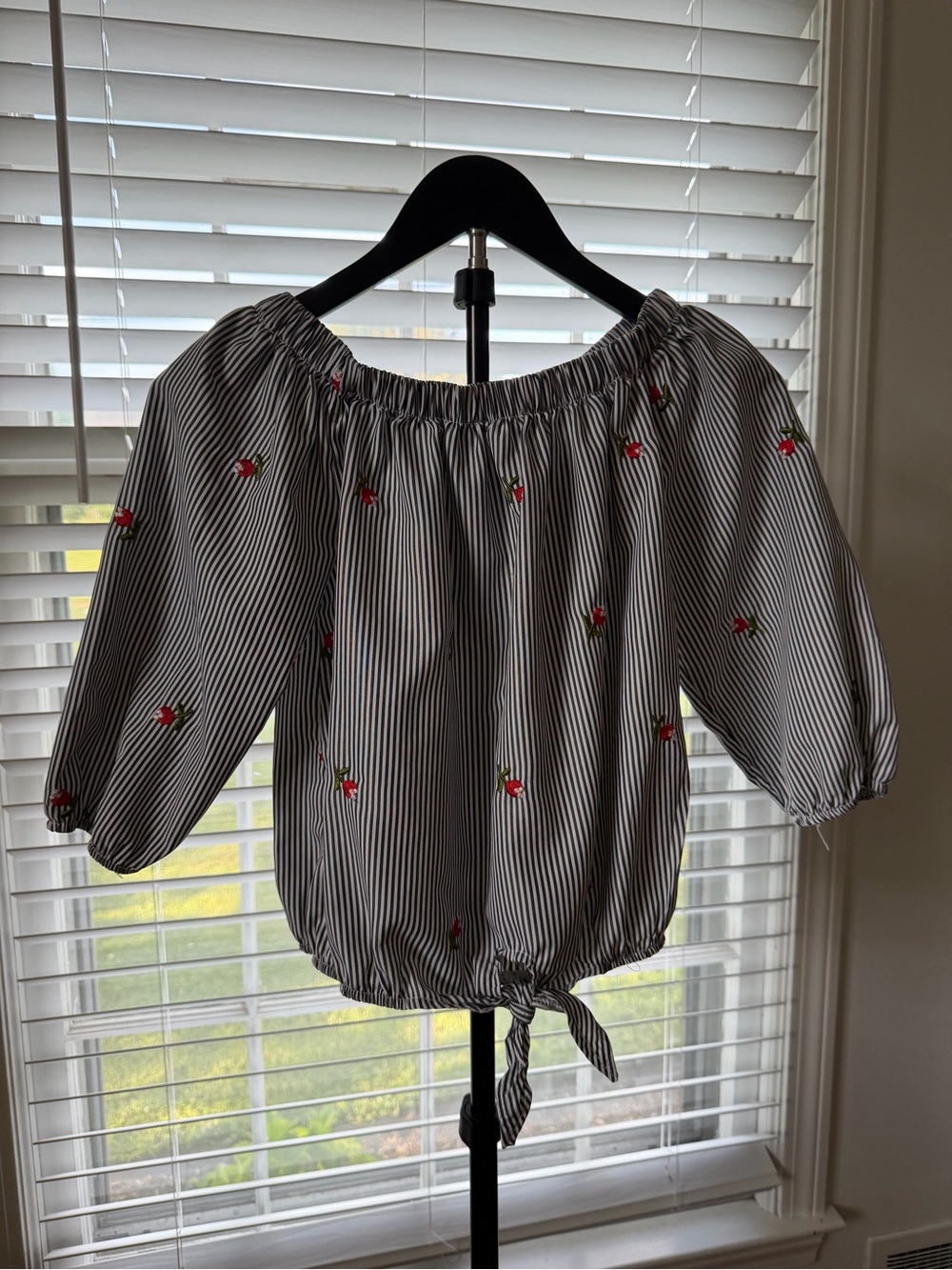 Kontrol Contemporary Off Shoulder Embroidered Cherry Stripe Peasant Top Small